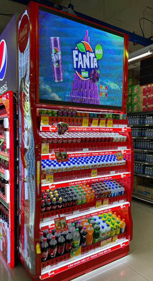 Từ tháng 06, người tiêu dùng có thể bắt gặp các Quầy Fanta® ở khắp nơi trong TP.Hồ Chí Minh, tại các trung tâm thương mại, rạp chiếu phim và nhiều chợ truyền thống…