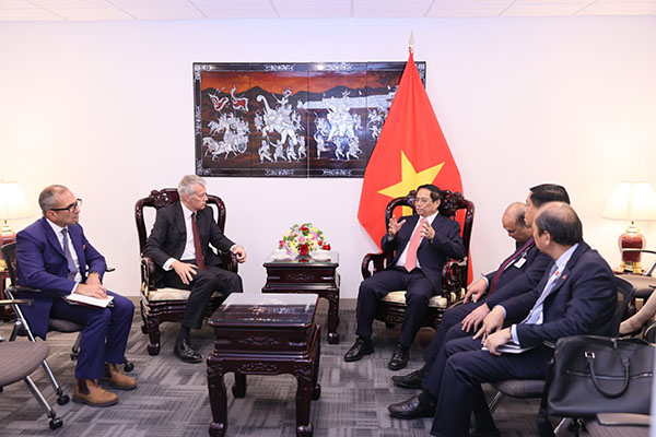 -	Thủ tướng Phạm Minh Chính tiếp các DN hàng đầu tại Hoa Kỳ