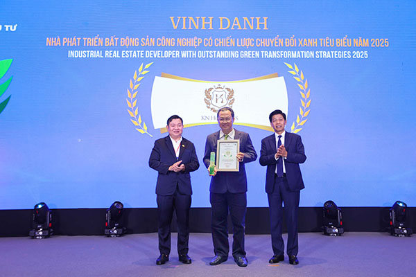 KNIC – KN Industrial City là biểu tượng cho thế hệ khu công nghiệp mới của Việt Nam, nơi công nghệ, con người và thiên nhiên hòa quyện trong một hệ sinh thái phát triển bền vững. KNIC gồm hai Dự án chiến lược: Nam Long Thành và Đông Long Thành với tổng quy hoạch hơn 6.000 ha, được phát triển theo mô hình cụm liên kết ngành, quy tụ những lĩnh vực tiên phong như bán dẫn, hàng không, xe điện, năng lượng tái tạo và logistics thông minh, hướng tới mục tiêu Net Zero 2050. KNIC không chỉ là khu công nghiệp – mà là thành phố của tương lai, nơi khơi nguồn ý tưởng, kết nối tri thức và kiến tạo giá trị mới cho Việt Nam và thế giới.