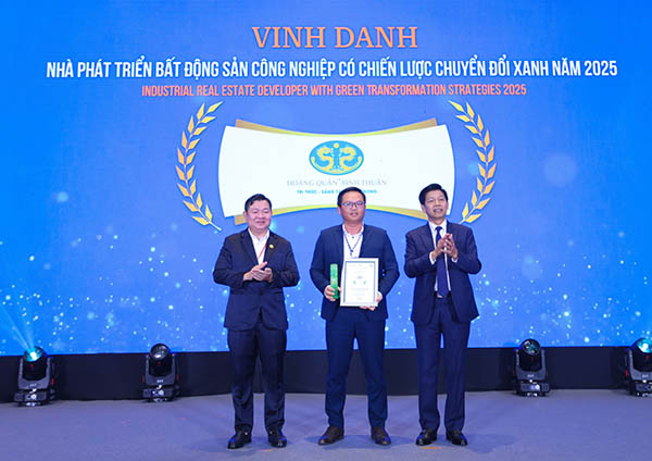 Công ty Cổ phần Tư vấn – Thương mại – Dịch vụ Địa ốc Hoàng Quân Bình Thuận là đơn vị thành viên thuộc Tập đoàn Hoàng Quân, với hơn 20 năm kinh nghiệm trong lĩnh vực bất động sản và phát triển khu công nghiệp – đô thị – nhà ở xã hội.  Hoàng Quân Bình Thuận là chủ đầu tư Khu công nghiệp Hàm Kiệm 1, một trong những khu công nghiệp trọng điểm của tỉnh. Với định hướng phát triển bền vững, doanh nghiệp không chỉ chú trọng đầu tư hạ tầng kỹ thuật đồng bộ, thu hút các nhà đầu tư trong và ngoài nước, mà còn gắn kết với phát triển an sinh xã hội, góp phần hình thành khu đô thị – công nghiệp hiện đại.