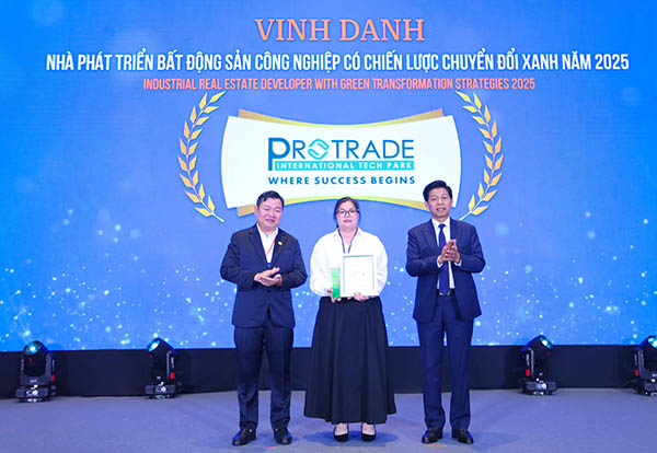 Khu Công Nghiệp Quốc Tế Protrade (PITP), được thành lập năm 2007 và tọa lạc tại vị trí chiến lược của khu vực, đây là điểm đến lý tưởng cho các ngành công nghiệp xanh và ứng dụng công nghệ hiện đại.  Với định hướng phát triển bền vững, PITP được đầu tư hạ tầng đồng bộ, không gian cây xanh phủ rộng và hệ sinh thái ngành nghề đa dạng, mang lại môi trường sản xuất – kinh doanh hiện đại, an toàn và hiệu quả cho các nhà đầu tư. PITP khẳng định vai trò là đối tác chiến lược tin cậy, hướng đến kiến tạo tương lai phát triển bền vững của các nhà đầu tư và cộng đồng.