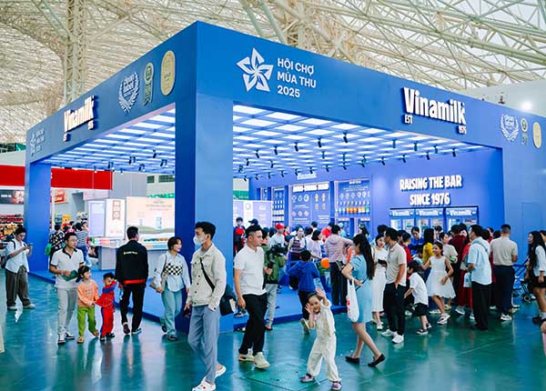 Vinamilk hiện diện và khẳng định vị thế thương hiệu sữa hàng đầu Việt Nam, vươn tầm Quốc tế tại các triển lãm, hội chợ lớn. Ảnh: Vi Nam