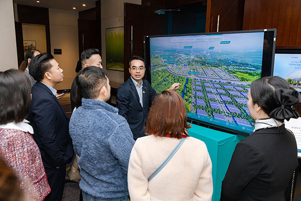 Đông đảo nhà đầu tư quan tâm đến Dự án LA Home