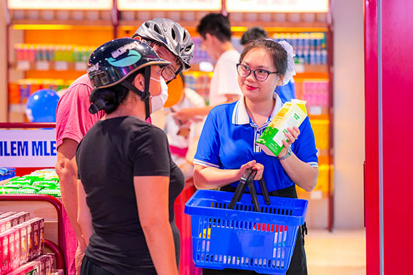 &ldquo;&Ocirc;ng lớn&rdquo; ng&agrave;nh sữa Việt Nam giữ vững thị trường nội địa, đạt doanh thu cao nhất lịch sử. Ảnh: Vi Nam