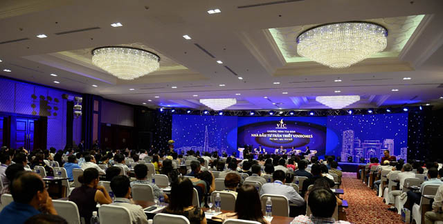 CLB Nhà đầu tư Vinhomes ngay trong lần đầu tiên ra mắt đã có sự tham gia của hơn 300 thành viên trong nước cũng như Việt Kiều