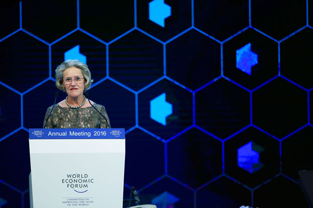 Hilda Schwab, chủ tịch và là người đồng sáng lập WEF phát biểu trong một phiên họp.