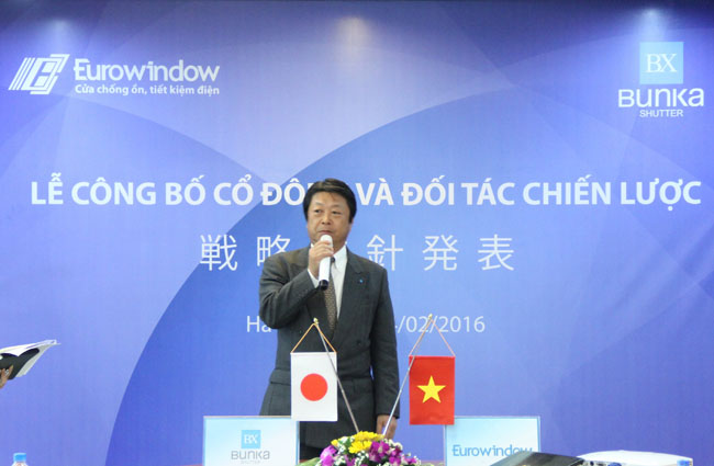 Ông Junichiro Kanda, Giám đốc điều hành thương mại quốc tế của Bunka Shutter kiêm Chủ tịch HĐQT của BX Bunka Việt Nam phát biểu tại buổi lễ