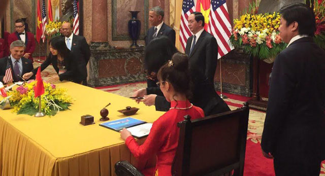 Đây là hợp đồng mang tính lịch sử, lớn nhất trong quan hệ thương mại Việt Nam – Mỹ từ trước  đến nay