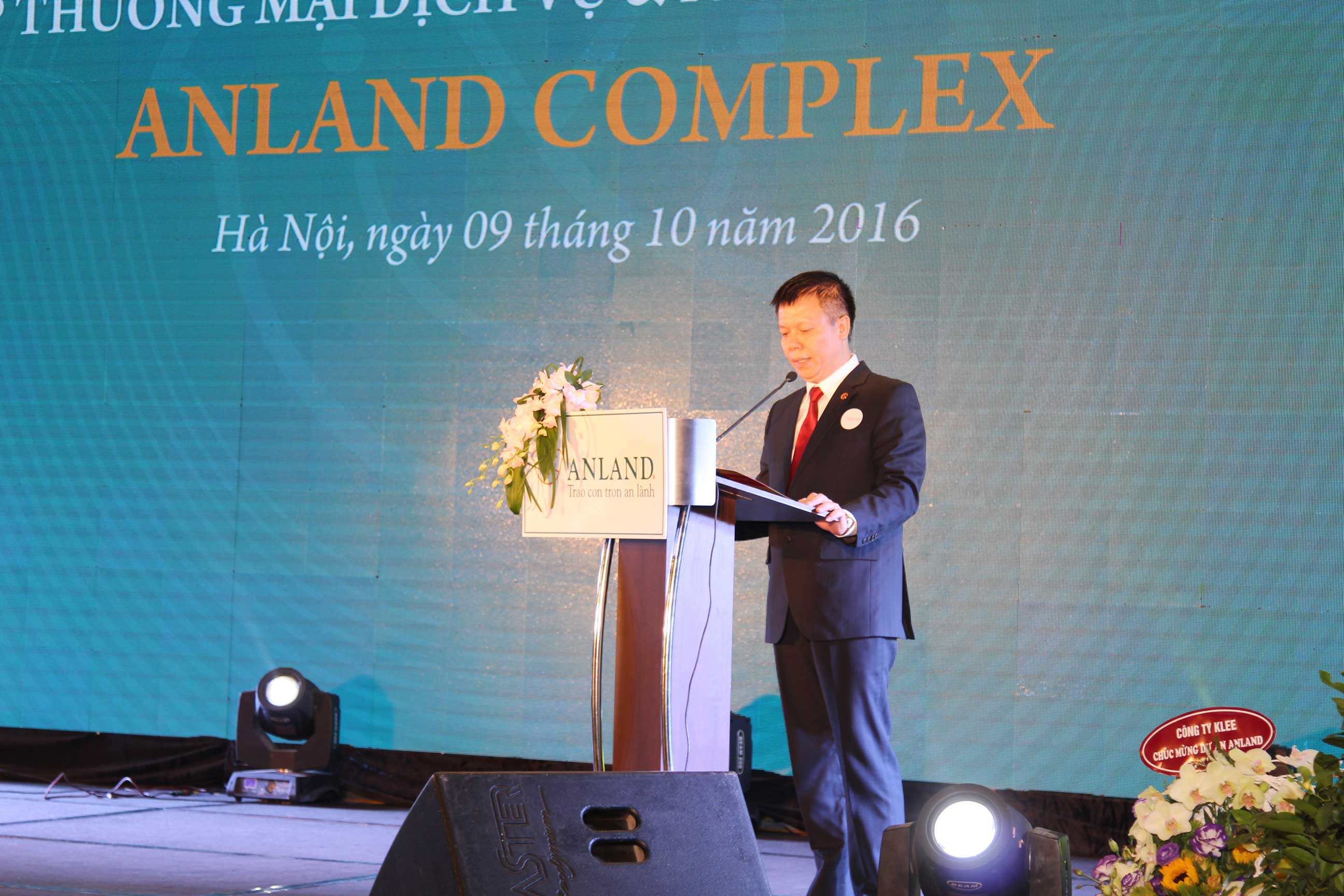 Ông Đào Tiến Dũng, Chánh Văn phòng HĐQT Tập đoàn Nam Cường giới thiệu về sản phẩm bất động sản mới của tập đoàn
