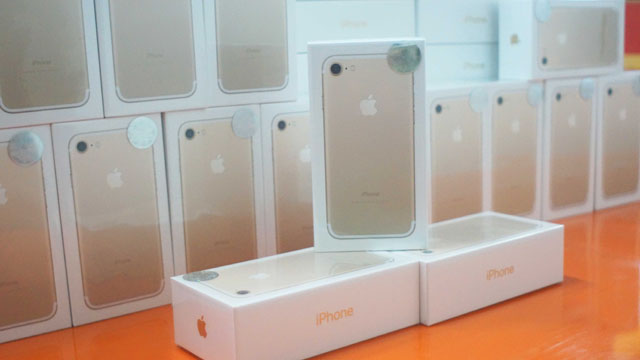 1000 siêu phẩm iPhone 7 đã được nhập kho, sẵn sàng chờ các chủ thẻ VinID tới đón về
