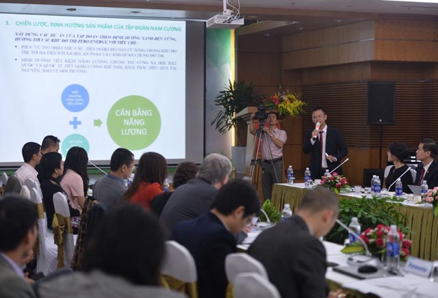 Đại diện Tập đoàn Nam Cường trình bày định hướng phát triển các công trình xanh của Tập đoàn