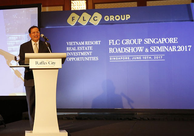 : Ông Nguyễn Tiến Minh, Đại sứ Việt Nam tại Singapore đánh giá cao những sự kiện như roadshow của FLC trong việc đóng góp vào quan hệ hợp tác kinh tế - thương mại giữa hai nước
