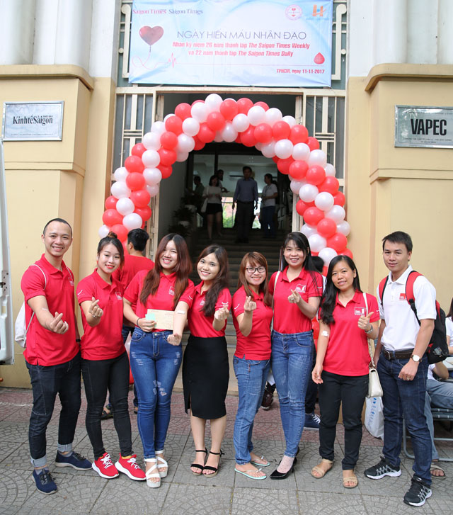 Niềm vui của các bạn trẻ Home Credit Việt Nam sau khi tham gia một hoạt động ý nghĩa