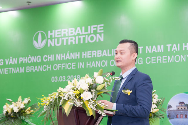  Ông Phạm Tường Huy (Giám đốc điều hành Herbalife Việt Nam) phát biểu về chặng đường mới của Herbalife Việt Nam nhân sự kiện khai trương văn phòng mới