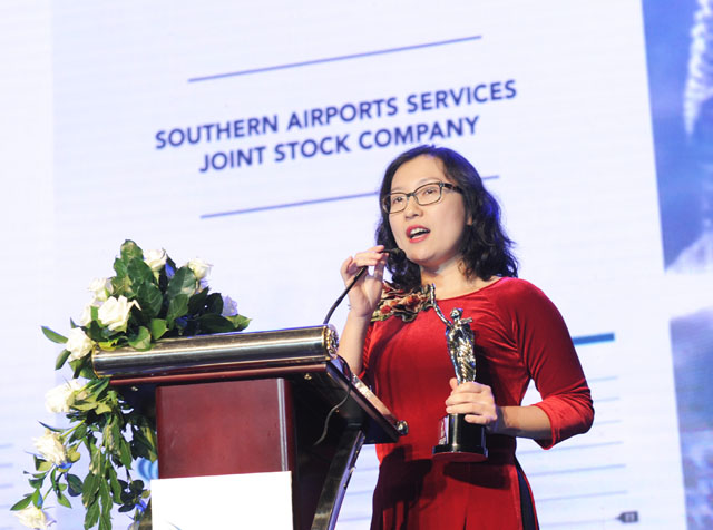Bà Nguyễn Minh Ngọc, Phó Tổng giám đốc SASCO phát biểu tại Lễ trao giải