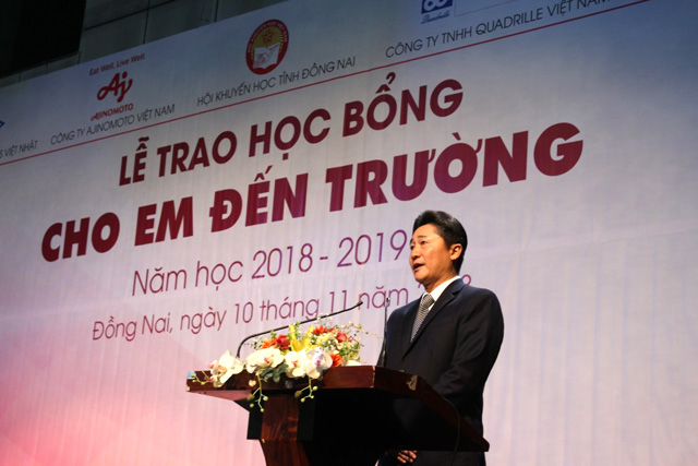 Ông Masayoshi Oomichi, Giám đốc khối Kinh Doanh Công ty cổ phần Gas Việt Nhật phát biểu tại Lễ trao học bổng