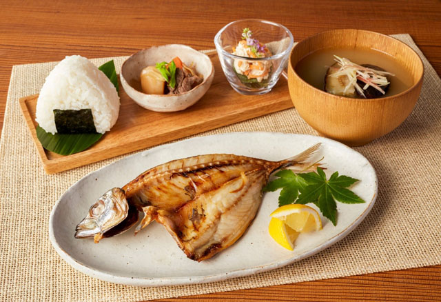 Cấu trúc cơ bản của Washoku gồm một món súp và 3 món ăn đi kèm bên cạnh món cơm
