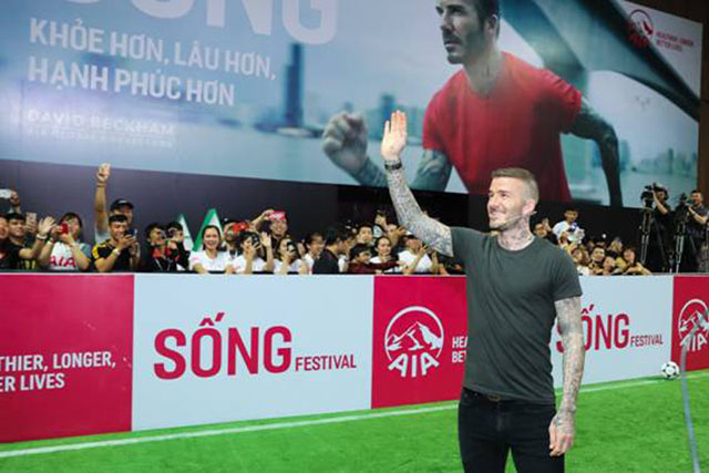 Cựu danh thủ David Beckham đến AIA Việt Nam lần đầu tiên trong vai trò là Đại sứ Thương hiệu Toàn cầu AIA