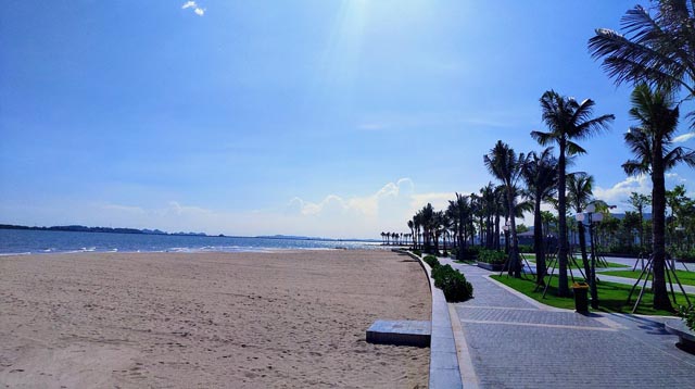 Bãi biển Marina Bay là một trong những điểm nhấn của đại đô thị Halong Marina