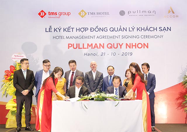 Đại diện Tập đoàn Accor và TMS Group ký kết hợp đồng quản lý khách sạn Pullman Quy Nhon 