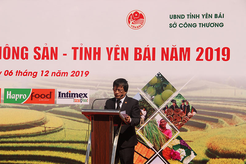 Ông Phạm Trung Lân, Phó Giám đốc Sở Công thương Yên Bái gửi lời cảm ơn TP. Hà Nội và Hapro đã tạo điều kiện thuận lợi để  Yên Bái tổ chức thành công Tuần lễ giới thiệu hàng nông sản Yên Bái năm 2019