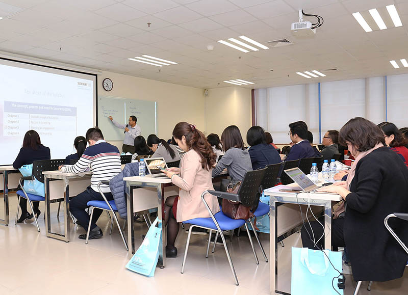 Thông qua những buổi hội thảo chuyên môn như “Train the Trainers”, giảng viên Việt Nam được cập nhật thường xuyên những thông tin mới nhất về chương trình đào tạo và nâng cao năng lực chuyên môn theo chuẩn mực quốc tế