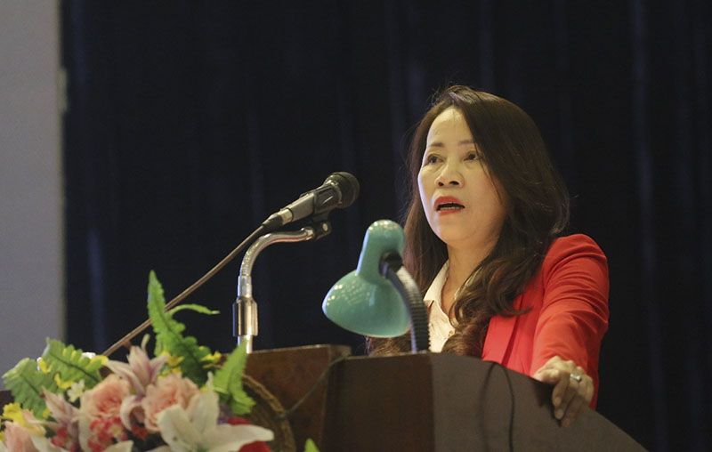 Bà Lê Thị Thêu – Hiệu trưởng Trường tiểu học Chu Văn An chia sẻ kinh nghiệm triển khai Dự án