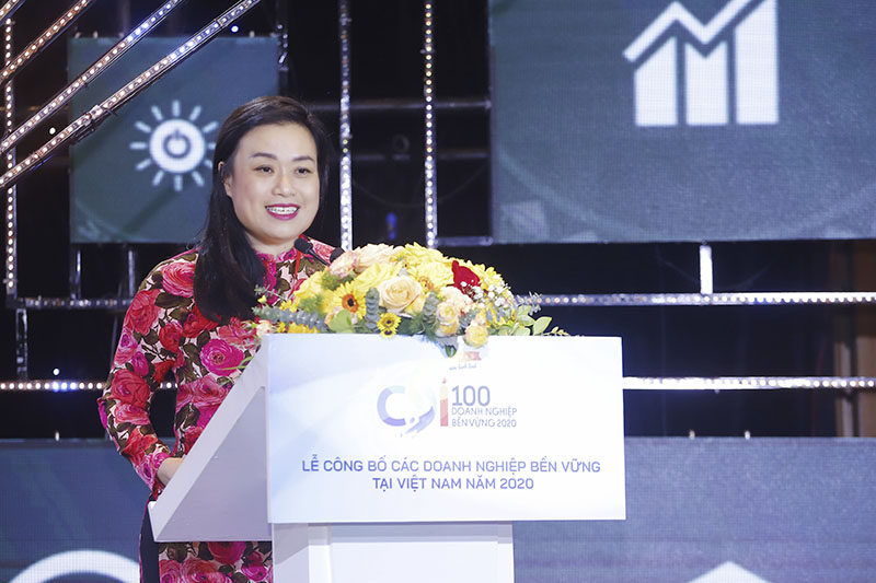 Bà Đoàn Thị Mai Hương, Tổng Giám đốc SASCO phát biểu tại Lễ công bố doanh nghiệp phát triển bền vững năm 2020