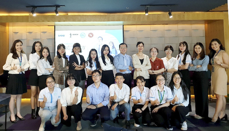 Lễ trao học bổng “Chương trình KPMG – ICAEW S.T.A.R” mùa 3 tại TP.Hồ Chí Minh