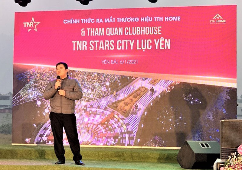 Ông Hoàng Ngọc Khánh, đại diện ngân hàng Nông nghiệp & Phát triển nông thôn Việt Nam (Agribank) chi nhánh Lục Yên, Bắc Yên Bái chia sẻ tại sự kiện