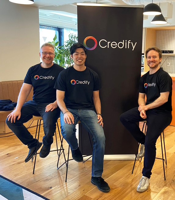 Ban lãnh đạo của Credify gồm ông Maurizio Raffone, Ông Shuichi Nagao – Đồng sáng lập và Ông Makoto Tominaga – Đồng sáng lập kiêm CEO