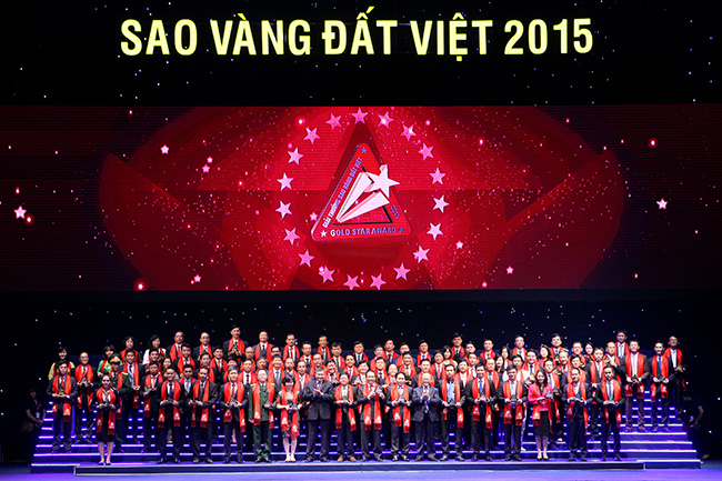 Các doanh nghiệp trong TOP 100 Sao Vàng đất Việt 2015. Ảnh: Chí Cường