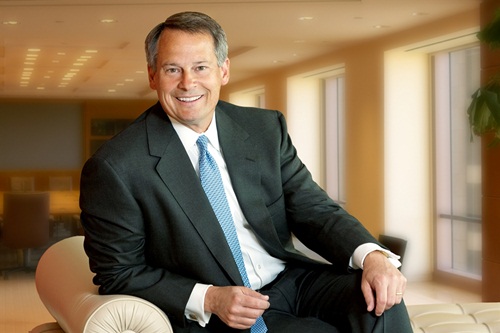 Walt Bettinger - CEO hãng dịch vụ tài chính Charles Schwab. Ảnh: SFC