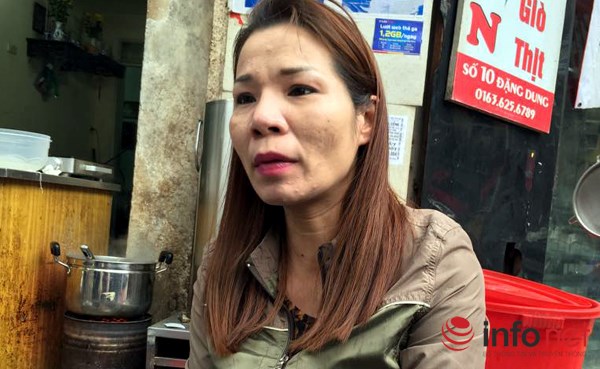 Chị Trang trao đổi với phóng viên ngày 15/3.