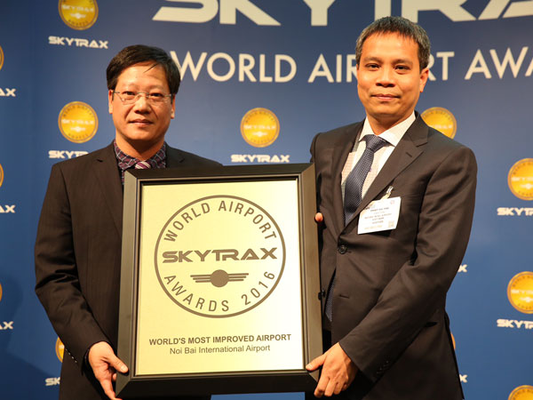 Sân bay Nội Bài- Thủ đô Hà Nội đã vinh dự được tổ chức SKYTRAX trao giải thưởng “Sân bay cải thiện nhất thế giới” (The World’s Most Improved Airport). 