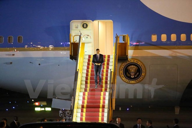 Tổng thống Obama đến Hà Nội tối 22/5. (Ảnh: Minh Sơn/Vietnam+)