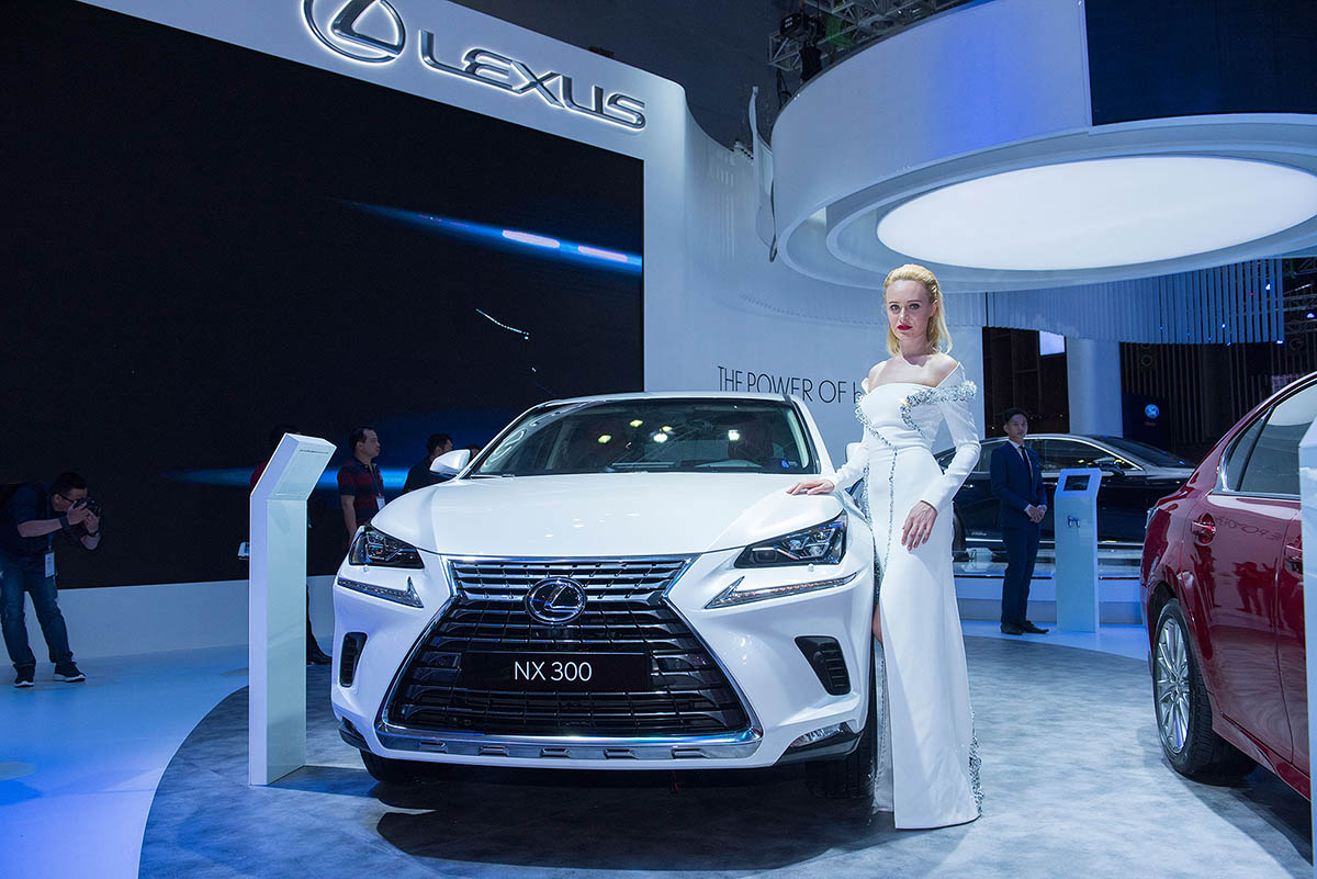 Lexus đã ghi dấu ấn mạnh mẽ trong lịch sử hybrid với việc giới thiệu công nghệ Multi-Stage Hybrid - một công nghệ đột phá 