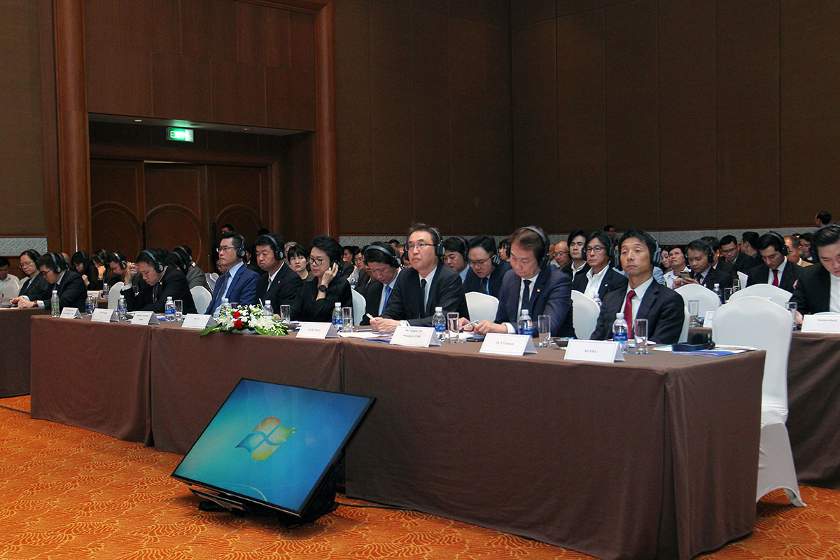 Hội thảo thu hút sự quan tâm và tham gia của hàng trăm nhà đầu tư trong và ngoài nước, đặc biệt là các doanh nghiệp đến từ Singapore