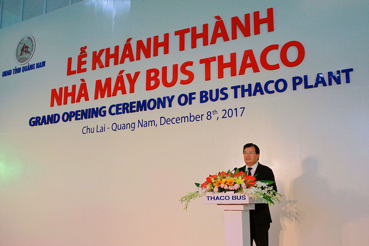 Phó thủ tướng Trịnh Đình Dũng dự Lễ khánh thành Nhà máy Bus ThaCo