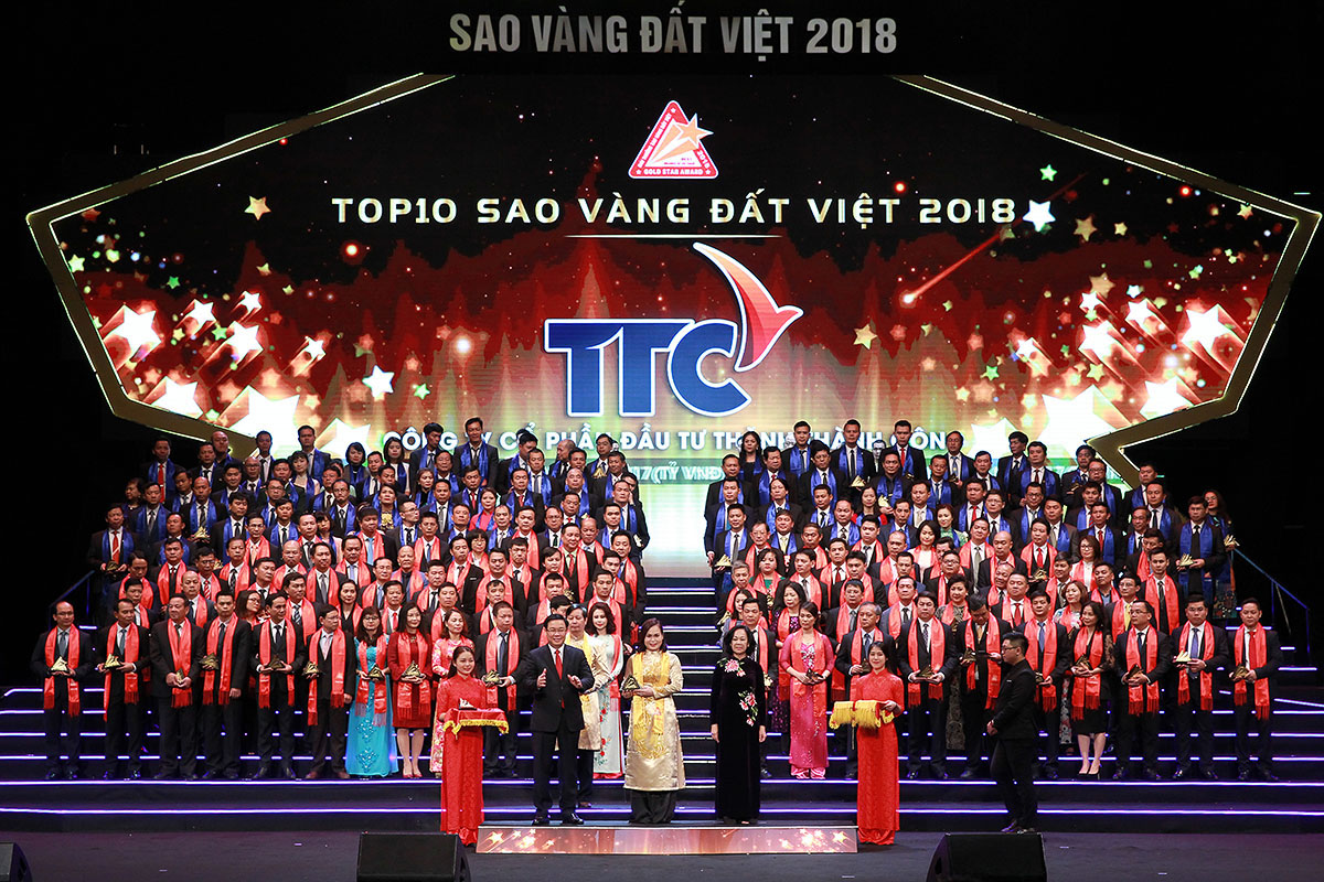 Giải thưởng Sao Vàng đất Việt 2018 sau 2 tháng phát động đã có gần 400 hồ sơ doanh nghiệp tại trên 50 tỉnh, thành phố đăng ký tham gia.