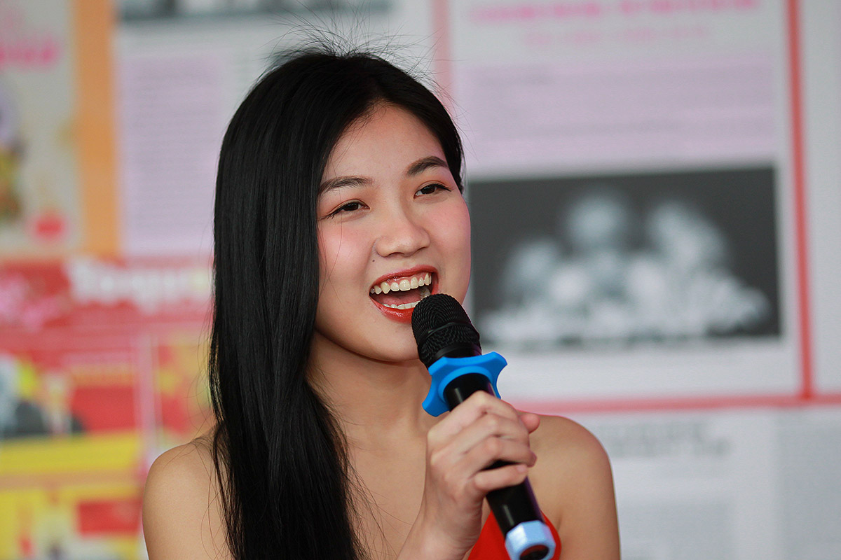 Lương Thanh sinh năm 1996, hiện là sinh viên năm cuối của trường Sân khấu Điện ảnh Hà Nội. 