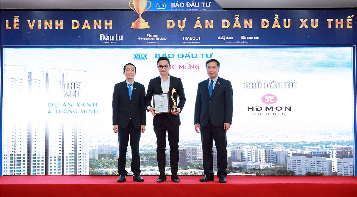 Ông Nguyễn Anh Tuấn, Phó chủ tịch HĐQT kiêm Tổng giám đốc HD Mon Holdings nhận giải cho Dự án 