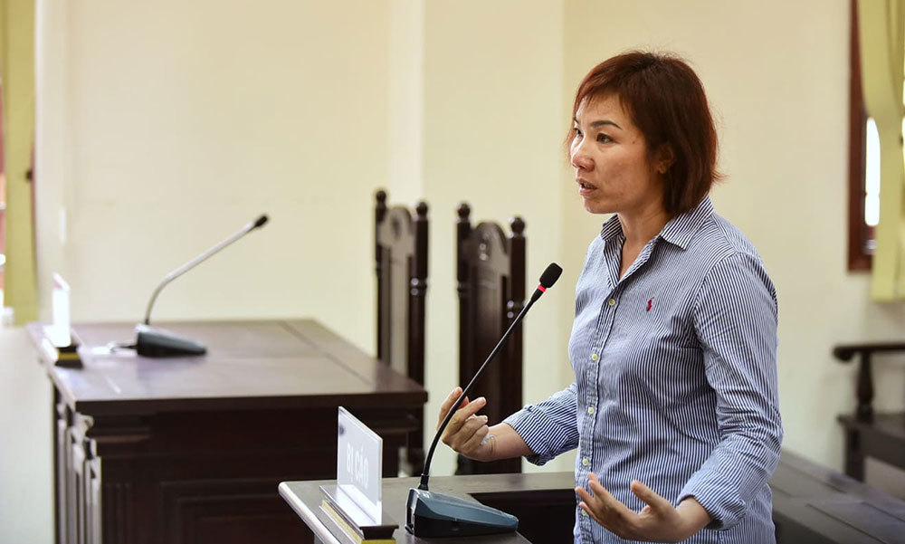 Bị cáo Nguyễn Thị Nga trả lời câu hỏi của HĐXX