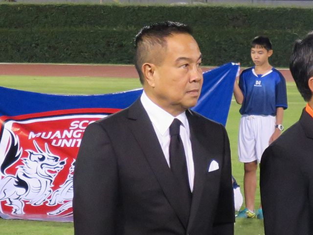 Chủ tịch LĐBĐ Thái Lan, Somyot Poompanmoung muốn tìm HLV có thể đưa bóng đá nước này trở lại vị thế số 1 Đông Nam Á