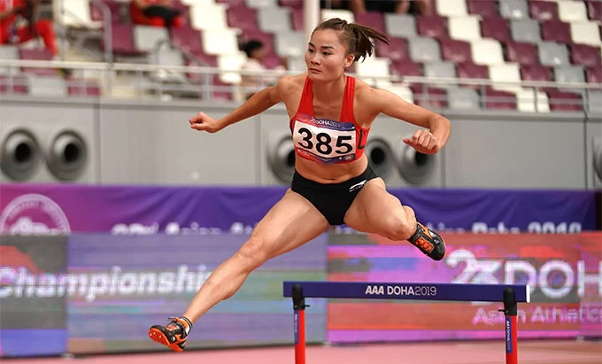 Quách Thị Lan giành HC vàng nội dung 400m rào nữ tại giải vô địch điền kinh châu Á 2019 ở Doha, Qatar. Ảnh: AAC.