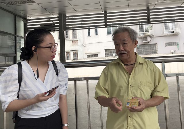 Ông Nguyễn Đanh Dịnh (SN 1945) chia sẻ, quá trình làm thẻ xe buýt miễn phí được tạo điều kiện thuận lợi 