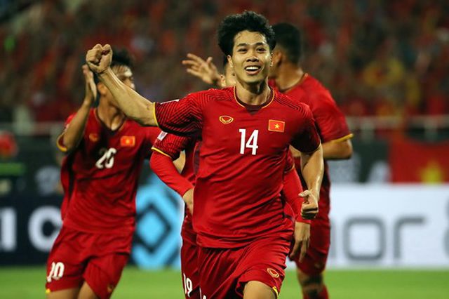 Công Phượng khi trở về đội tuyển Việt Nam thường thi đấu rất thành công, anh là niềm hi vọng ở trận gặp đội tuyển Thái Lan của đội bóng Rồng vàng