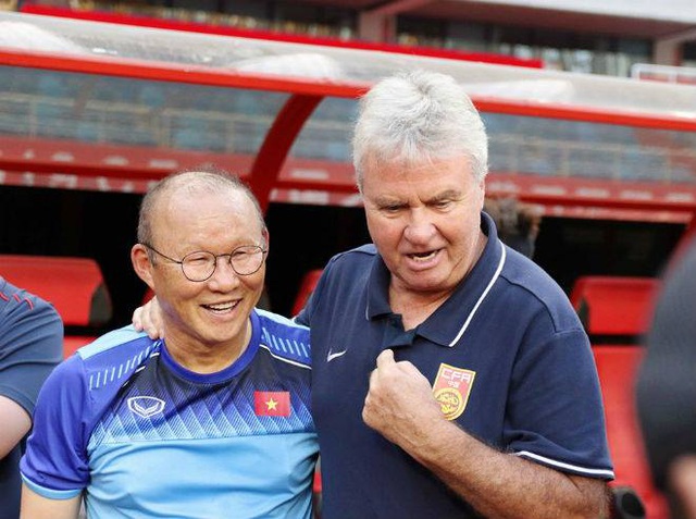 HLV Hiddink bị sa thải sau trận thua U22 Việt Nam