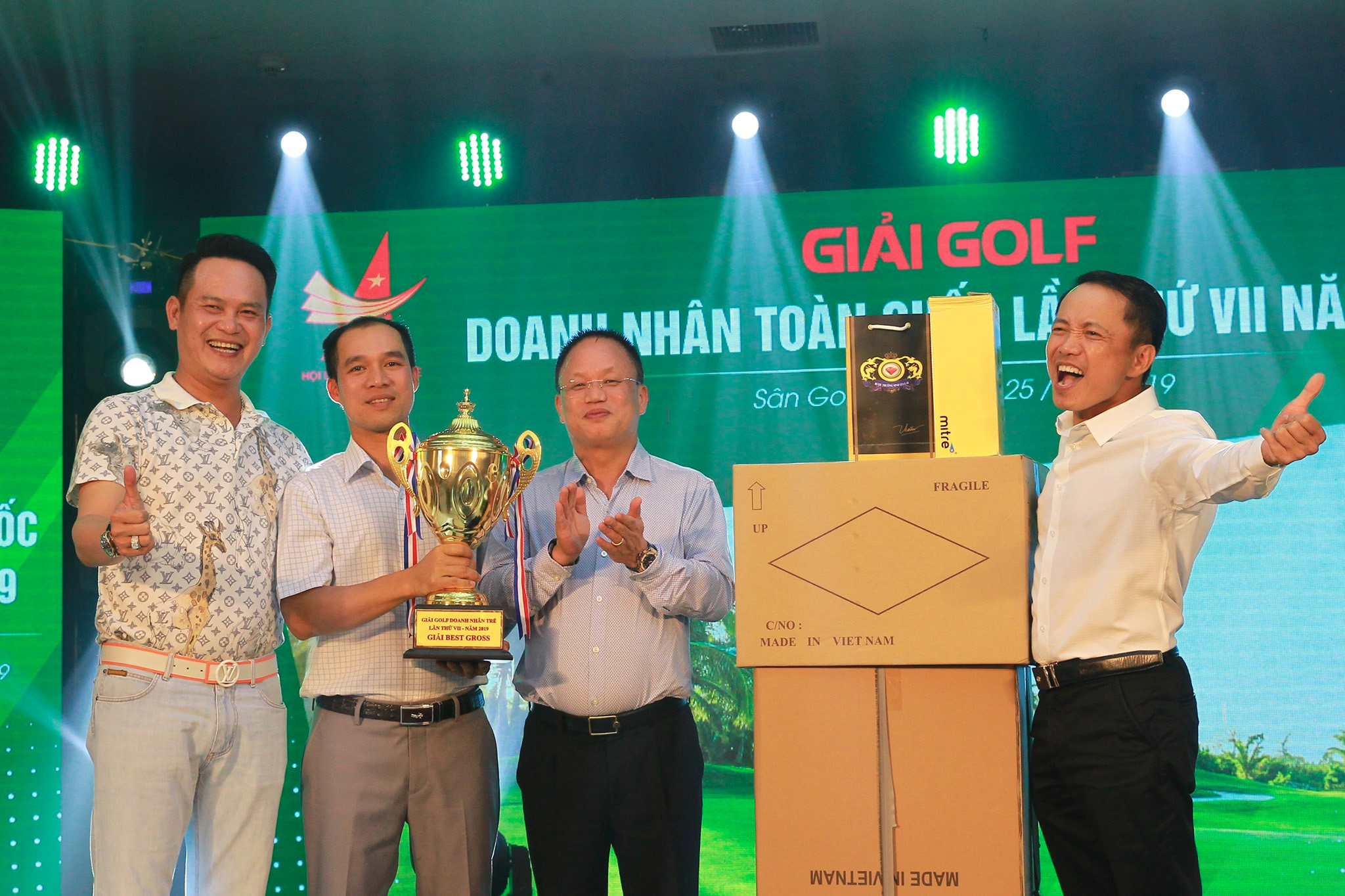 Sau một ngày thi đấu nhiệt tình với tinh thần fairplay, giải Best Gross năm nay thuộc về Golfer Nguyễn Đức Quyết.