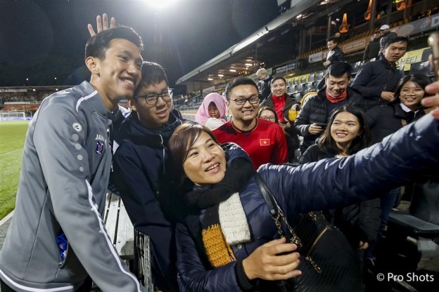 CLB cũng tự hào Văn Hậu được vào top 3 tranh Cầu thủ trẻ hay nhất châu Á 2019